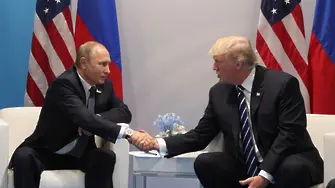 Белият дом трескаво готви среща на Тръмп с Путин