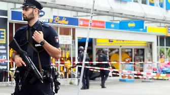 Нападение с нож в магазин в Хамбург. Един е убит