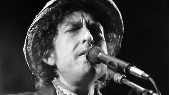 Боб Дилън с турне, освободен от тежестта на Нобела