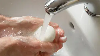 Искане: сапун и топла вода във всяко училище