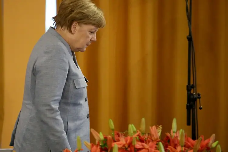 Меркел категорично против нови избори
