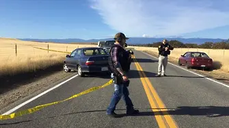 Петима убити при серия атаки в Калифорния