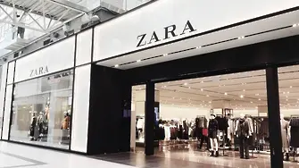 Клиенти на Zara откриват молби за помощ в новите си дрехи
