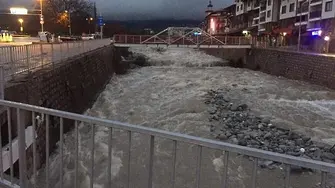 Бедствено положение в Котел след снощното наводнение