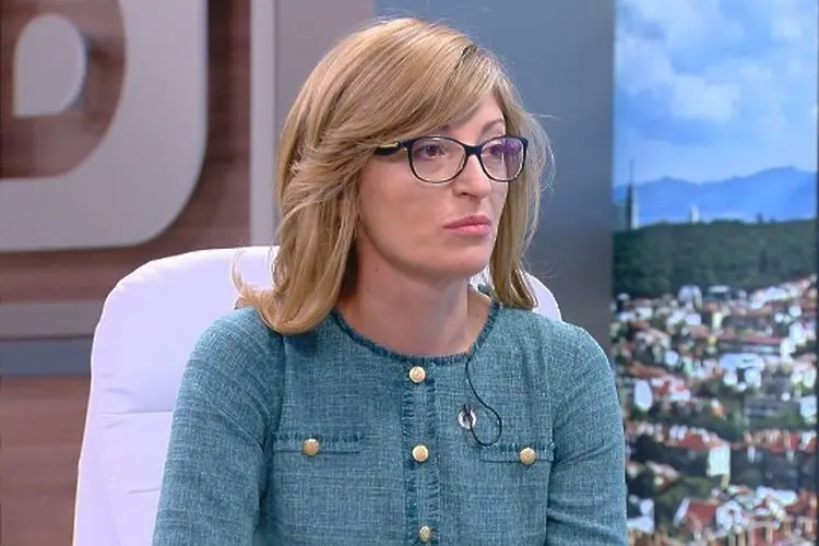 Екатерина Захариева: Премиерът беше доста доброжелателен към Радев