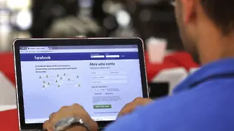 ЕК погна „Фейсбук“ за тематичните реклами