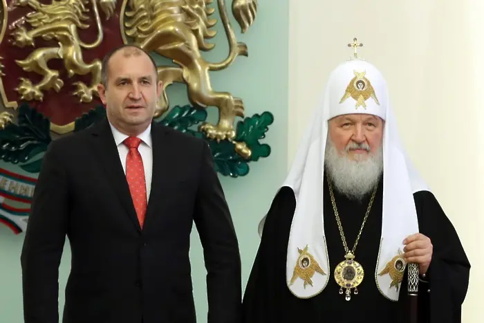 Как руският патриарх се кара на българския президент (ВИДЕО)