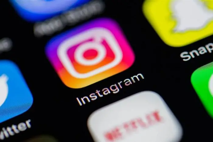 Facebook спира работата по Instagram-а за деца