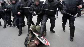 Над хиляда протестиращи срещу Путин арестувани в Русия