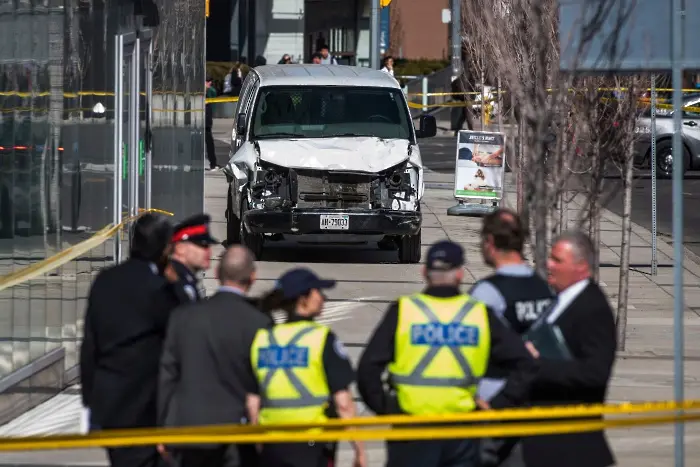 Медии: Нападателят от Торонто - 25-годишният Алек Минасян