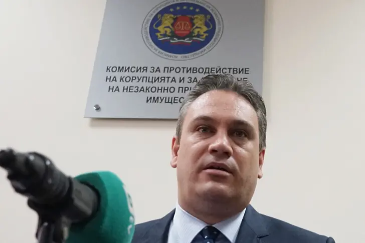 КПКОНПИ откри с 2 млрд. повече причини за атака срещу Пламен Георгиев