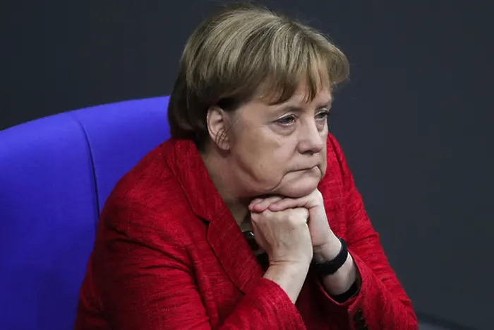 Журналист от ARD: Г-жо Меркел, напуснете канцлерството!
