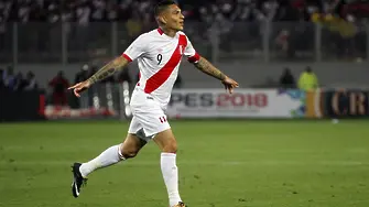 Съперници лобират пред ФИФА за помилване на капитана на Перу