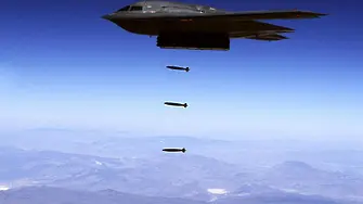 САЩ изпробвали управляеми атомни бомби (ВИДЕО)