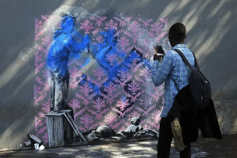 Банкси в Париж  - графити и слухове
