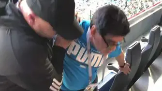 Марадона отказал да влезе в болница по време на мача (СНИМКИ)