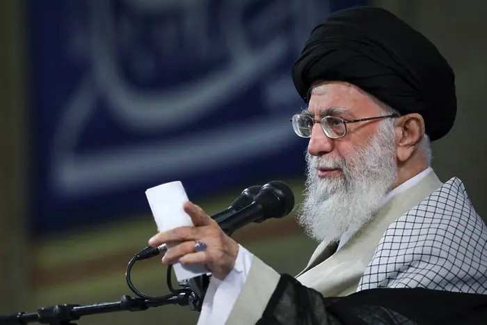 Върховният лидер на Иран забрани преговорите със САЩ