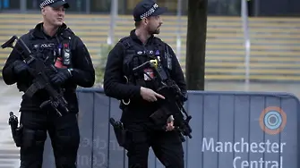 Десет души в болница след стрелба в Манчестър