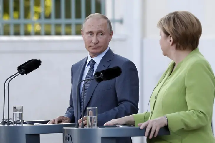 Путин и Меркел са потвърдили подкрепата си за 