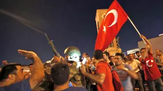 Финално от върховния съд на Гърция: турските военни имат право на убежище