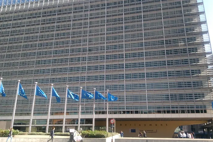 ЕК запазва препоръката за преговори със Скопие и Тирана