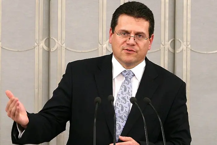 Еврокомисар се кандидатира за президент на Словакия