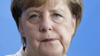 Салвини: Ариведерчи, Меркел