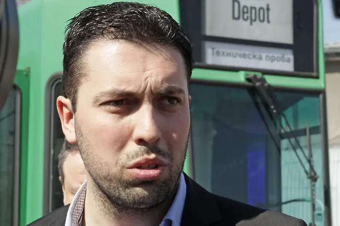 Крусев обвинен за престъпление по служба заради трамвая по 