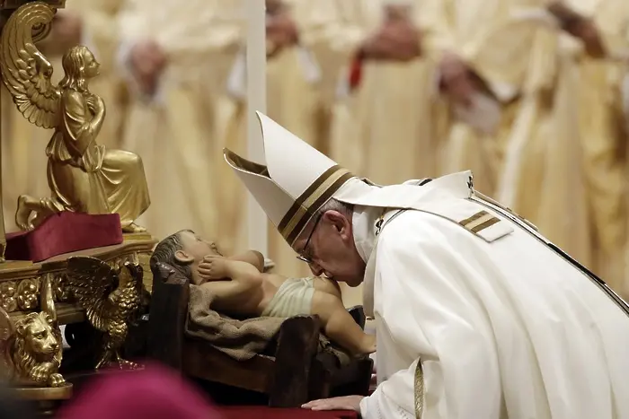 Папата: Забравете трупането на вещи, животът е любов и милосърдие