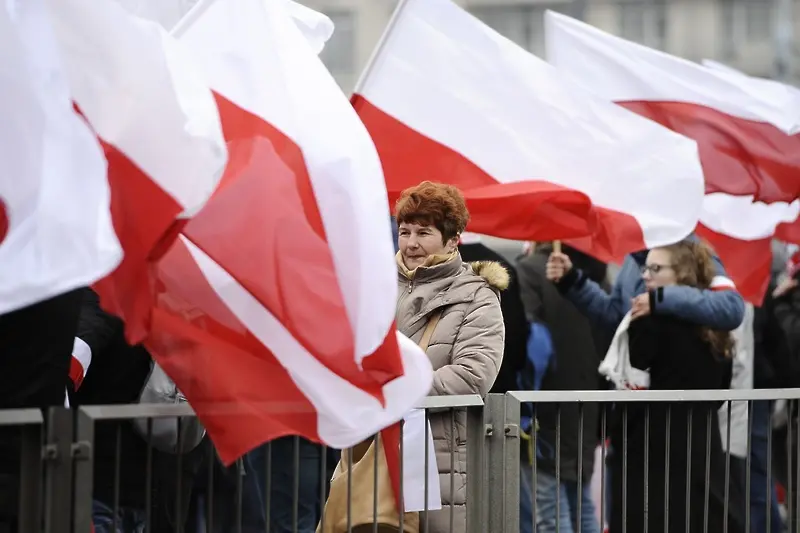 Полша отстъпи пред ЕС за спорната си съдебна реформа