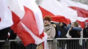 Франция и Германия атакуват Полша заради съдилищата