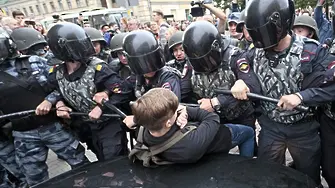 Русия купи техника за контрол над тълпите при протести