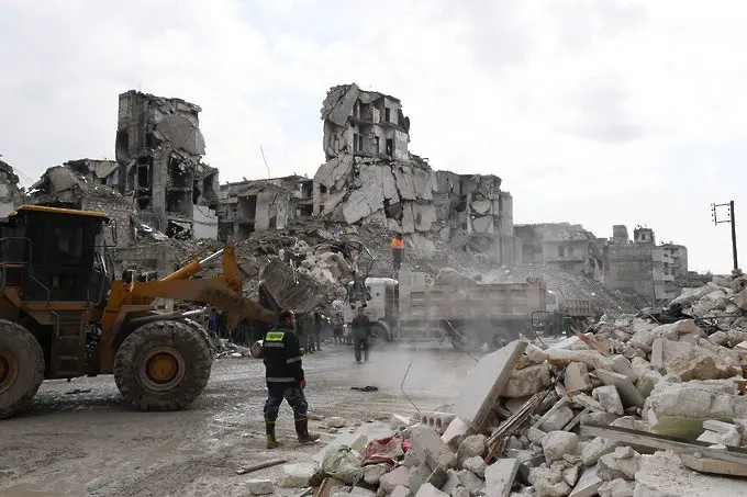 Срути се жилищен блок в Алепо - над 10 загинали