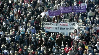 Многохилядни протести срещу високите жилищни наеми в Германия