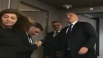 Понечи ли новият министър на правосъдието да целуне ръка на Борисов? (ВИДЕО)