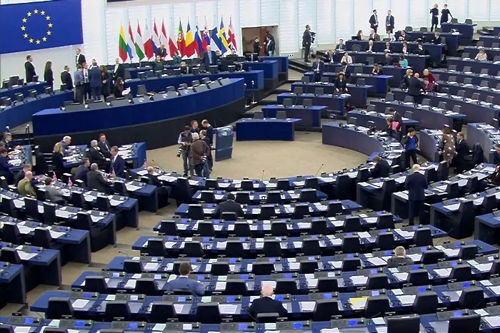 Само двама българи в ЕП подкрепиха резолюция за Истанбулската конвенция