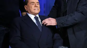 Берлускони: Боря се с 