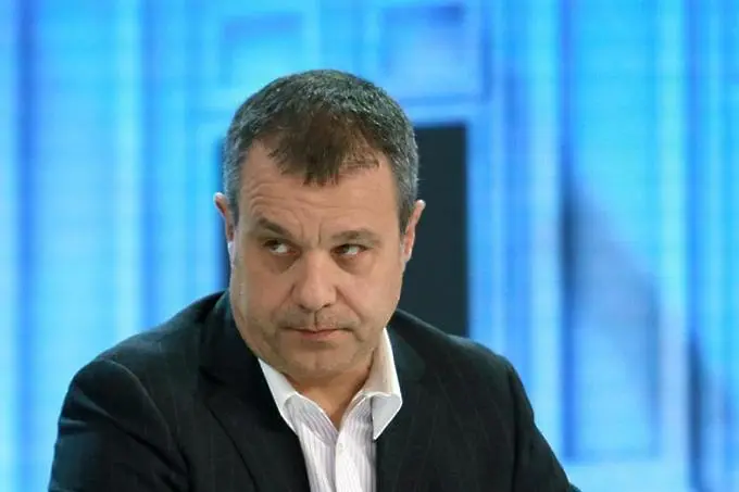 Демократична България: Кошлуков е слуга на Пеевски, да бъде премахнат от конкурса за БНТ