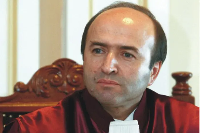 Румънски министър отказва да помилва осъдени за корупция. Подава оставка