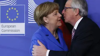 Юнкер: Историята ще докаже, че  Меркел взе правилно решение  за бежанците