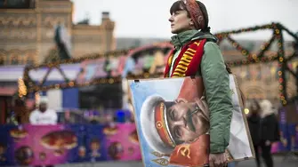 Русия постепенно реабилитира Сталин
