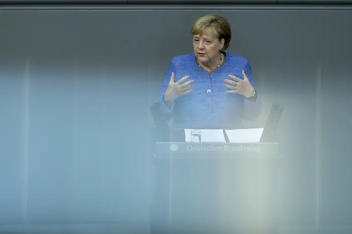 Меркел критикува речта на Грета в ООН
