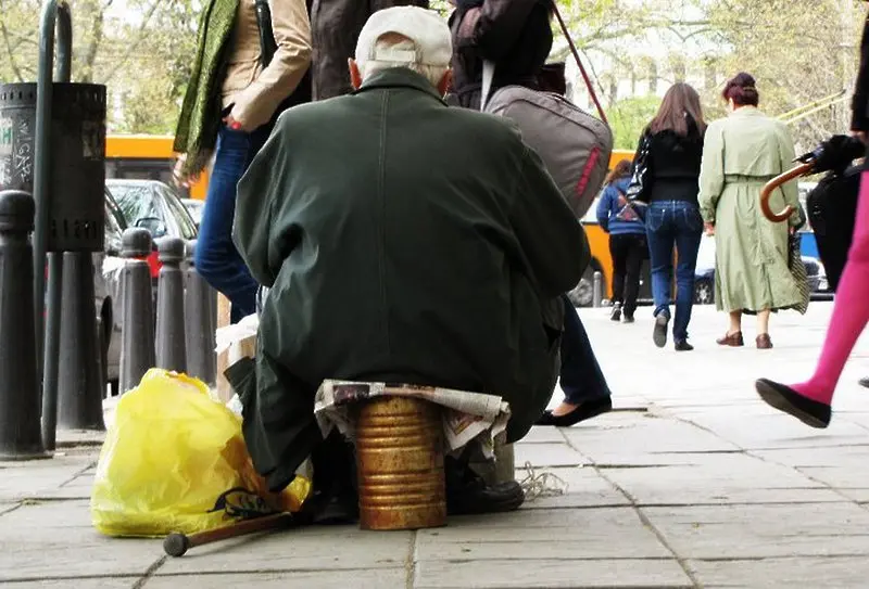 Как българската администрация бори бедността: поредният провал