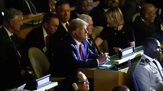 Тръмп все пак се появи за кратко на срещата за климата