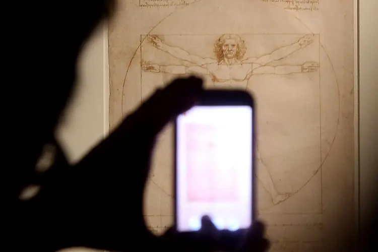 Творба на Леонардо „твърде крехка”, за да пътува до Париж