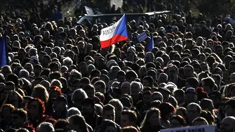 В Чехия - нови заплахи над трудно извоюваната свобода
