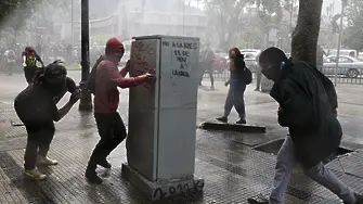 Извънредно положение в Чили, сблъсъци, жертви. Заради цената на билета за метрото