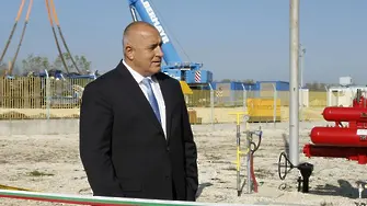 Борисов се хвали с гръцката газова връзка - копае се, има тръби за 1 км