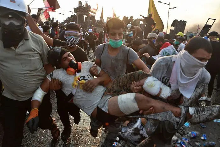 Безредиците в Ирак продължават, нови 120 ранени