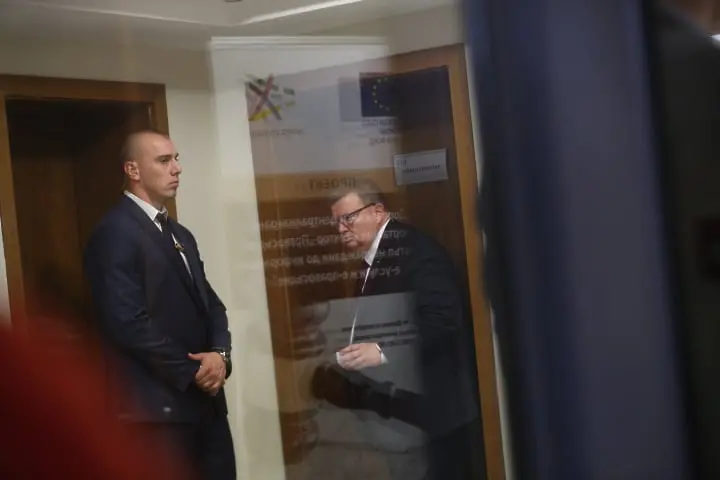 С 20:0 ВСС освободи Сотир Цацаров като главен прокурор